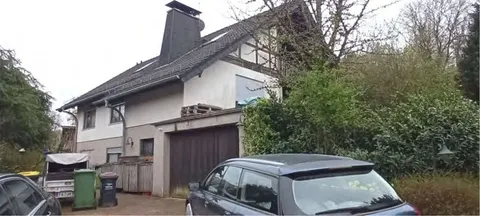 Einfamilienhaus mit Garage