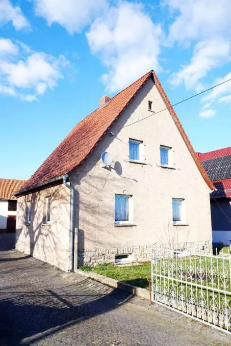 Einfamilienhaus mit Sanierungsbedarf