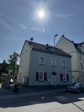 Wohn- und Geschäftshaus mit Zahnarztpraxis