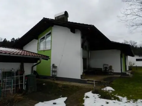 Einfamilienhaus mit Einliegerwohnung