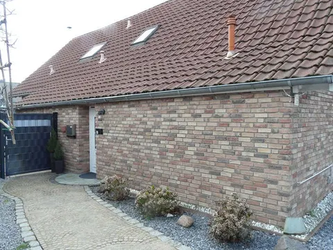 Zweifamilienhaus mit Doppelgarage