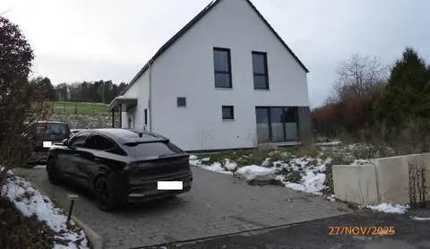 Einfamilienhaus mit ausgebautem Dachgeschoss