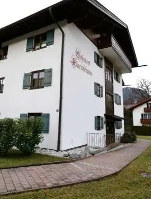 Eigentumswohnung (3 bis 4 Zimmer) · 2 WE · 111,49 m²