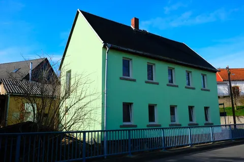 Sanierungsbedürftiges Einfamilienhaus