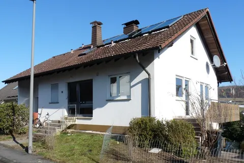 Einfamilienhaus mit Einliegerwohnung