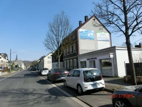 Mehrfamilienhaus mit Instandhaltungsstau