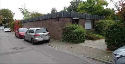 Doppelhaushälfte mit Garage