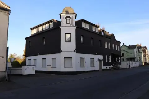 Mehrfamilienhaus (6 WE) mit Gewerbeeinheit