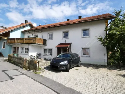 Renovierungsbedürftiges Einfamilienhaus