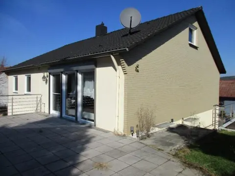 Einfamilienhaus mit Einliegerwohnung