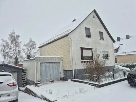 Einfamilienhaus in Ortsrandlage