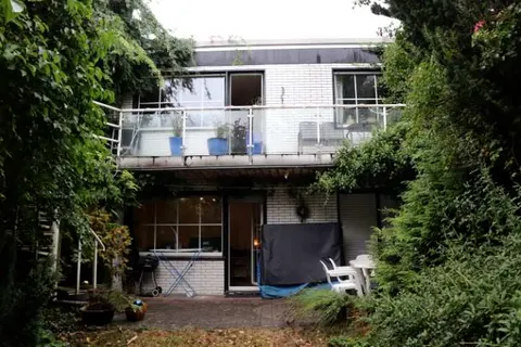 Einfamilienhaus mit Garage