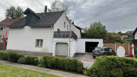 Doppelhaushälfte mit Einzelgarage