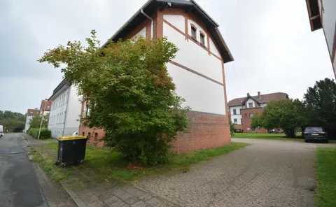 Eigentumswohnung in Mehrfamilienhaus