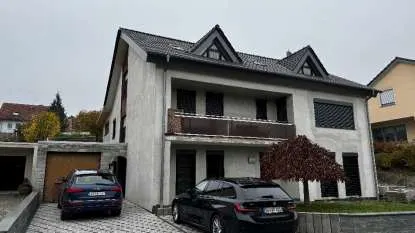 Wohnhaus mit 3 Wohneinheiten und Garage