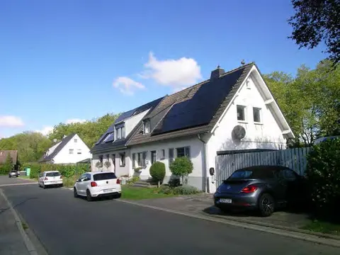Sanierungsbedürftige Doppelhaushälfte